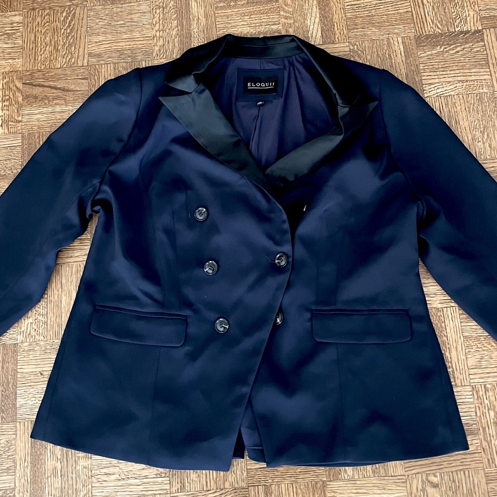 Eloquii navy tuxedo blazer with satin collar